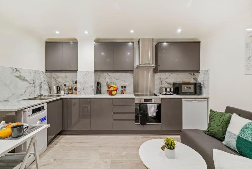 Modern 2 Bedroom Apartment In The Heart Of Londres Exterior foto
